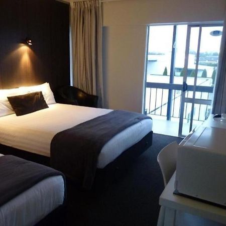The Riccarton Hotel Christchurch Exterior foto